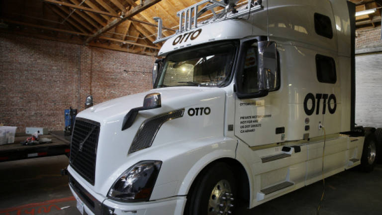 Ex-Googlers rev up plan for self-driving trucks