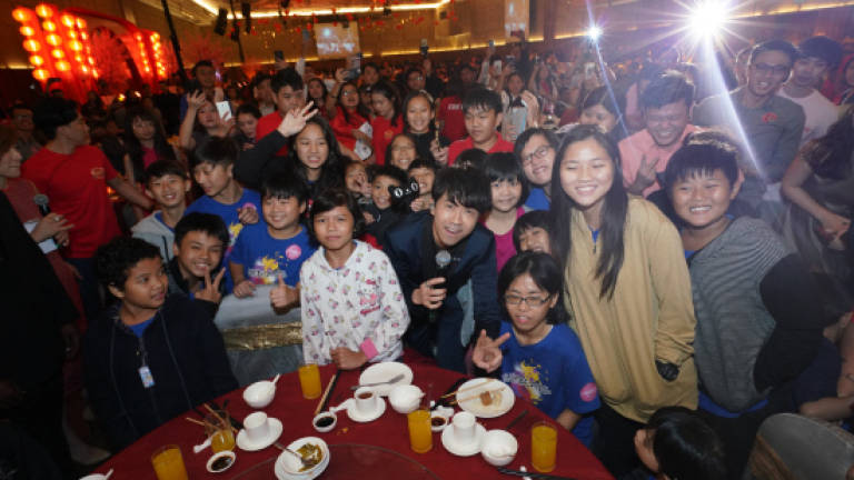 Alibaba Group's Tmall hosts 1000 guests at CNY dinner