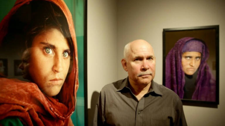 Pakistan deports National Geographic 'Afghan girl'