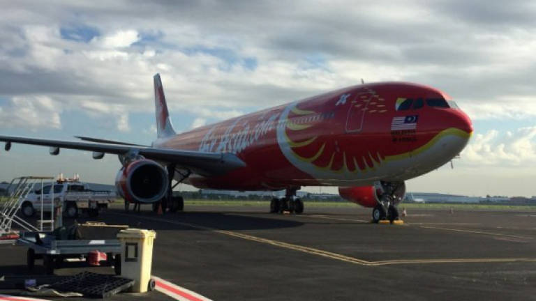 Gold Coast Airport investigating the birdstrike incident involving AirAsia X