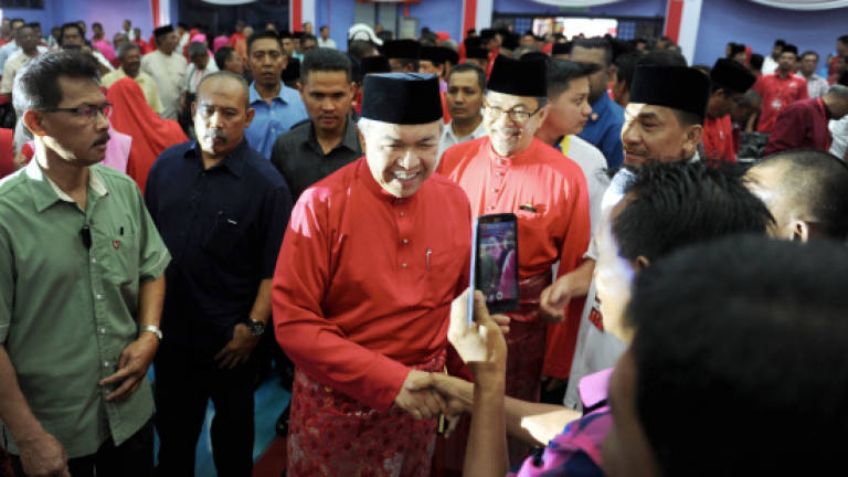 Umno, BN Members must stop being defensive on social media: DPM