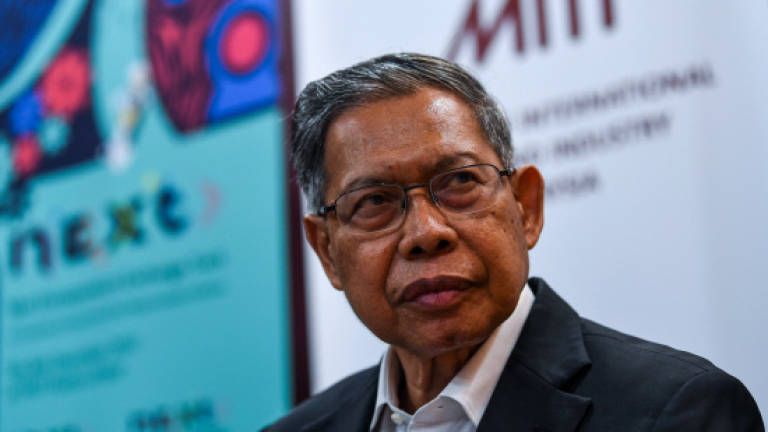 M'sia trade to grow at moderate pace this year