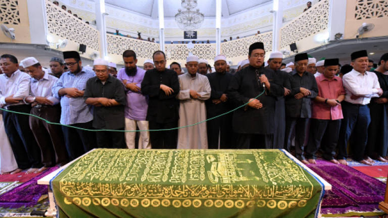 Fomer Kedah menteri besar Sanusi Junid dies