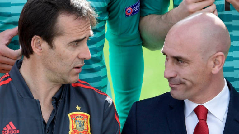 Spain turmoil as coach Lopetegui fired on eve of World Cup