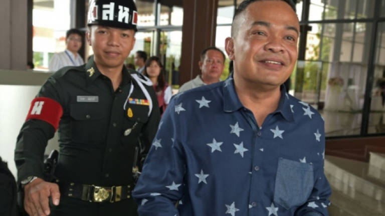 Thai 'Red Shirt' leader back behind bars