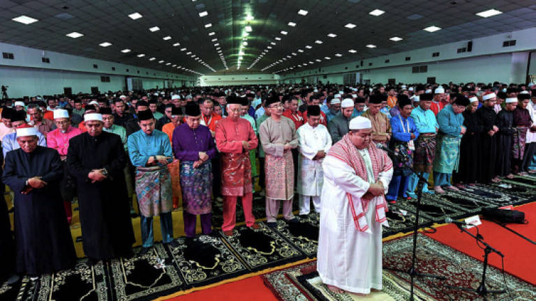 Najib, Zahid attend special prayers seeking protection for Palestine