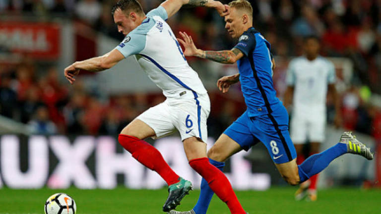 Mourinho blasts England over Jones injections