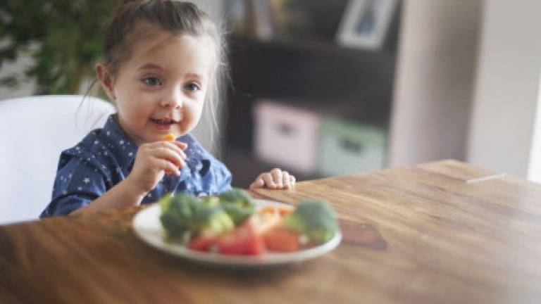 Don't give up on feeding your kids veggies, say researchers