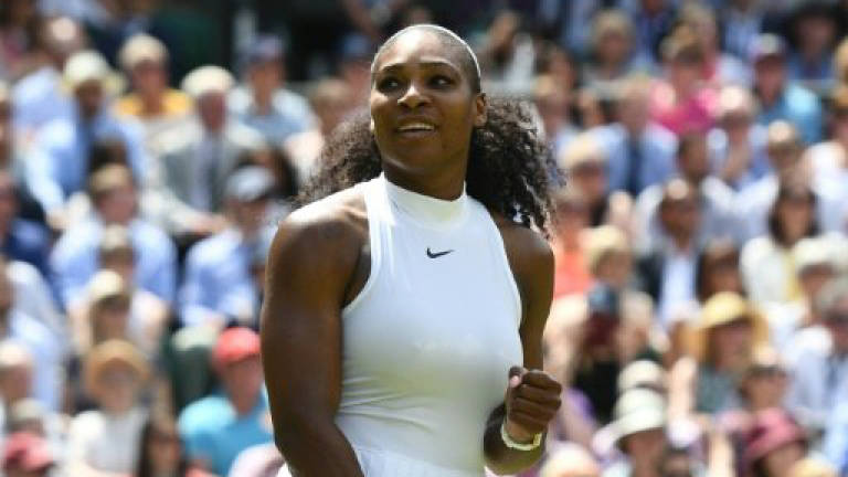 Shoulder injury forces Serena out of Montreal