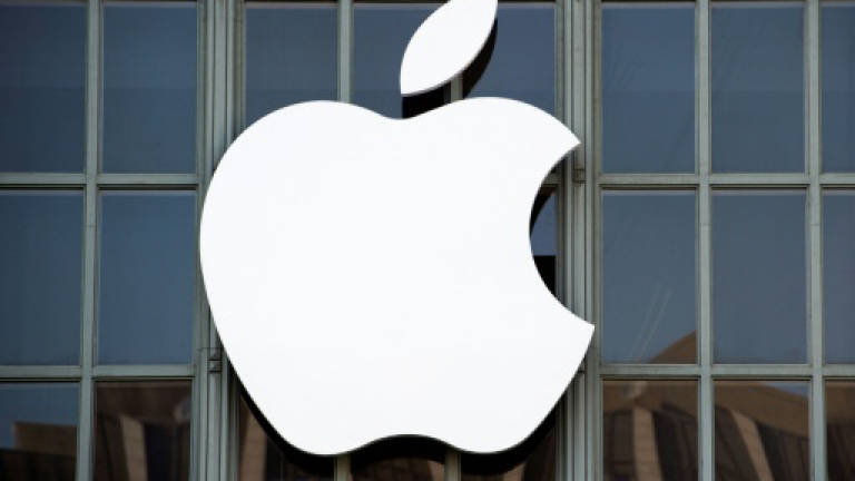 Apple beats profit estimates, boosting shares