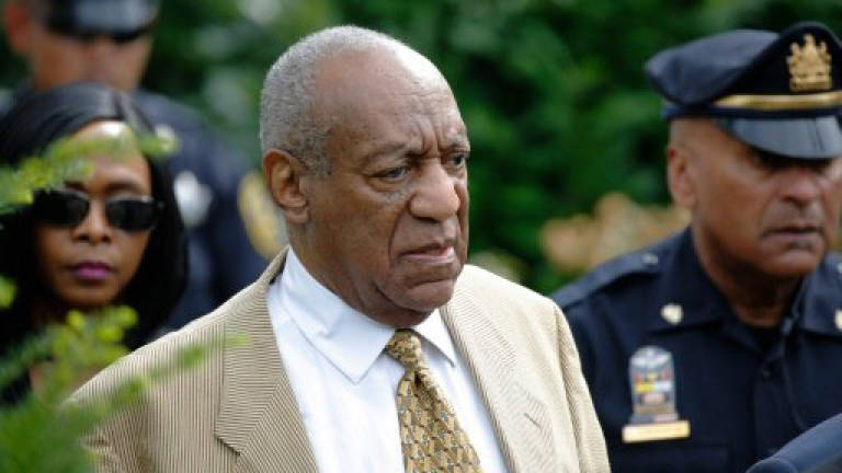 Judge allows Cosby to sue rape accuser over tweets