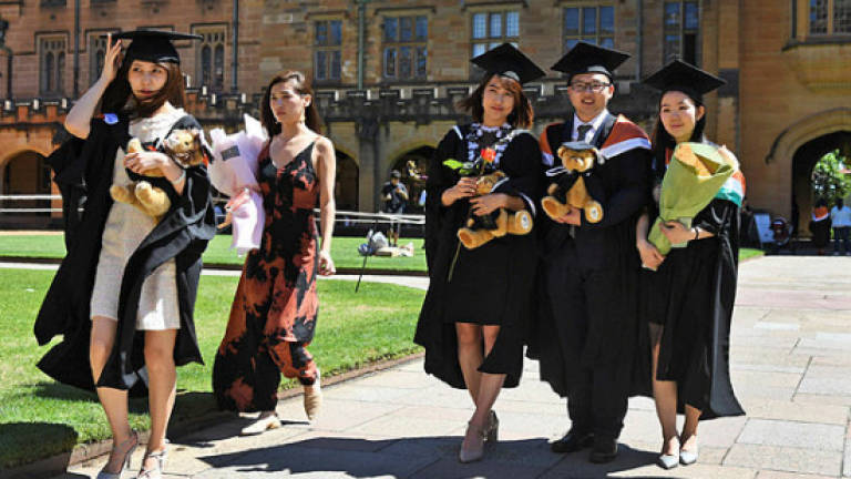 Australia tightens English requirements for foreign students