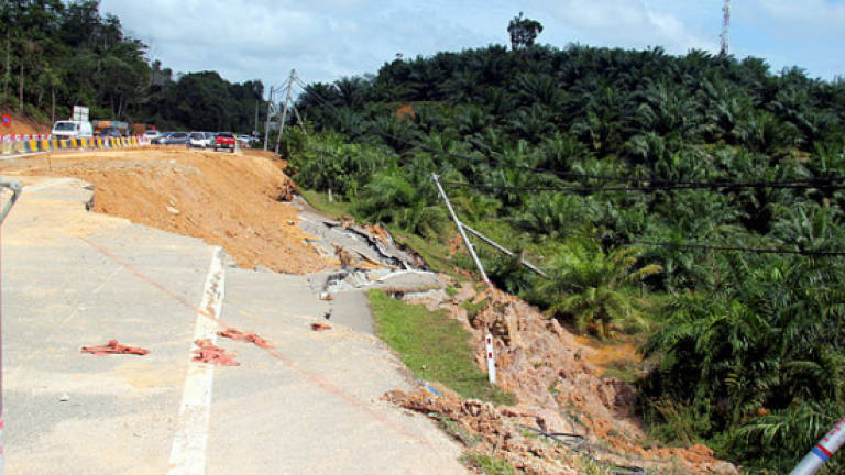 Jalan Jemaluang-Mersing collapsed stretch to be upgraded