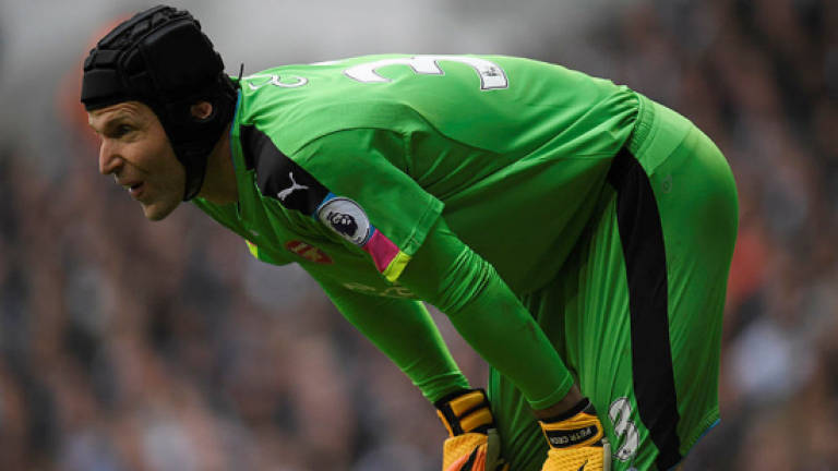Arsenal's Cech 'angry' after derby defeat