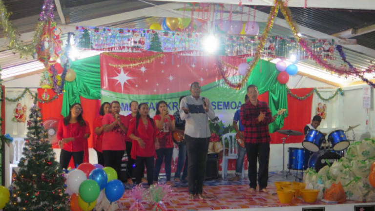 Sports Toto spreads Christmas joy to the Orang Asli