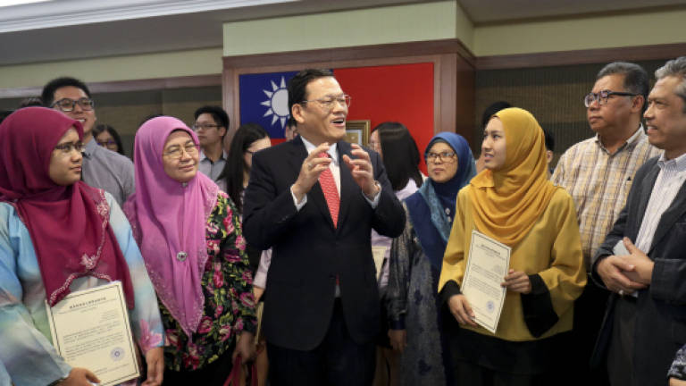 38 Malaysians receive scholarships to study in Taiwan