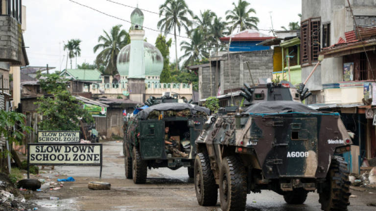 Politicians backing Islamist militants in Philippines