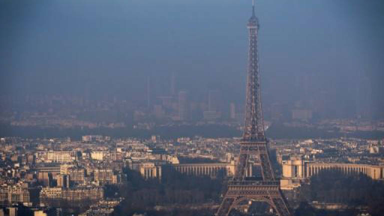 Woman sues France over Paris pollution health damage