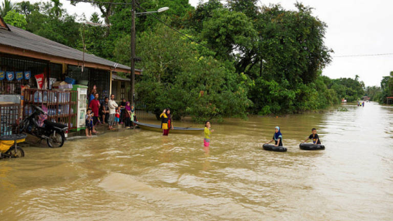 Floods: Three schools in Terengganu closed this morning