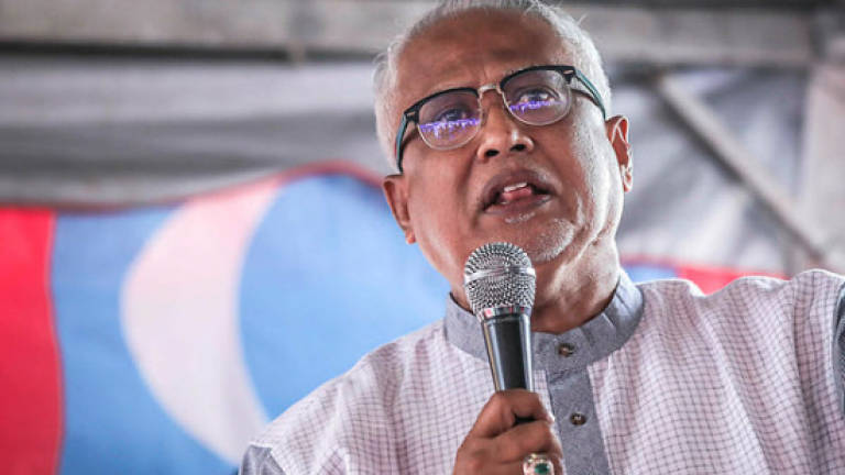PAS should form unity government in Kelantan, Terengganu first: Mahfuz