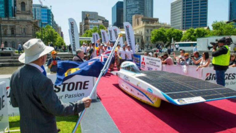 Epic world solar car race begins in Australia