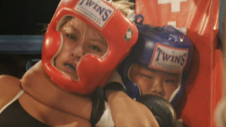 (Video) Girl, 12, beats opponent twice her age in MMA debut