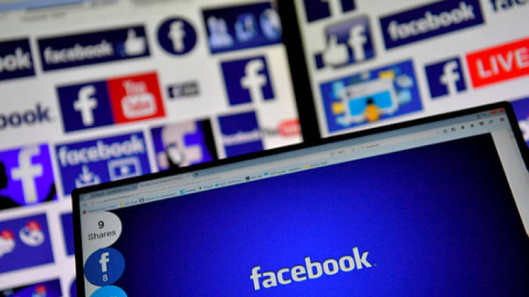 Uganda charges daily 'social media app' fee