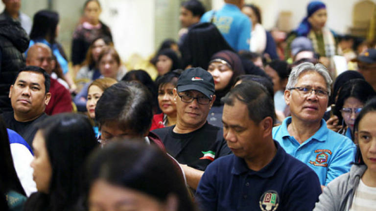 Philippine officials meet nationals in Kuwait amid labour row