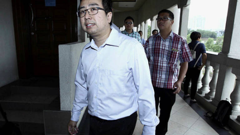 Court grants 'KitaLawan' trio stay of trial