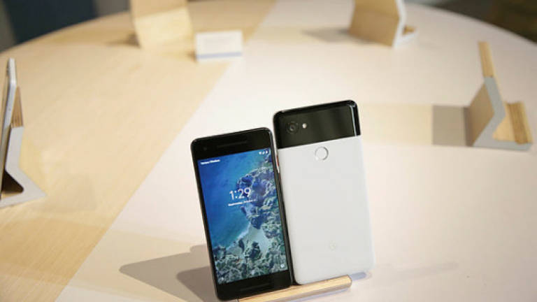 Pixel smartphone upgrade highlights Google push into hardware