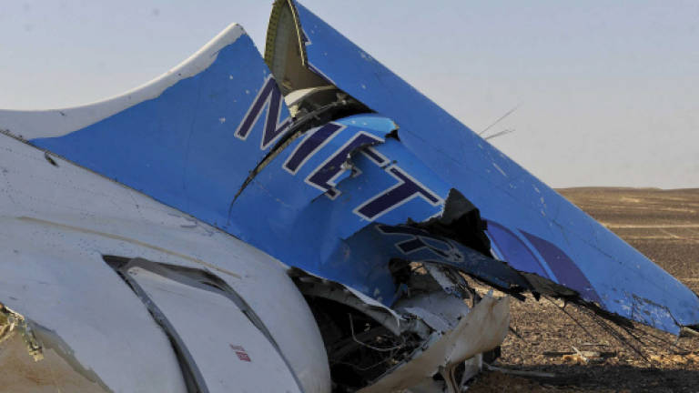 Egypt rescuers widen search for Russian plane crash victims
