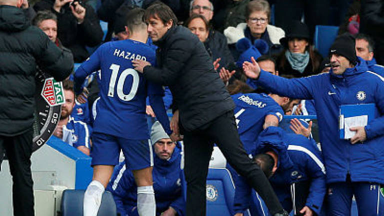 Conte admits Premier League could be out of Chelsea's reach