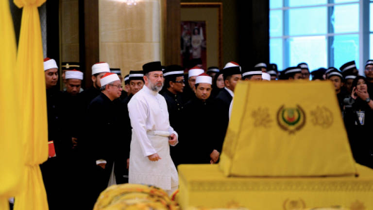 King pays last respects to late Kedah Sultan (Updated)