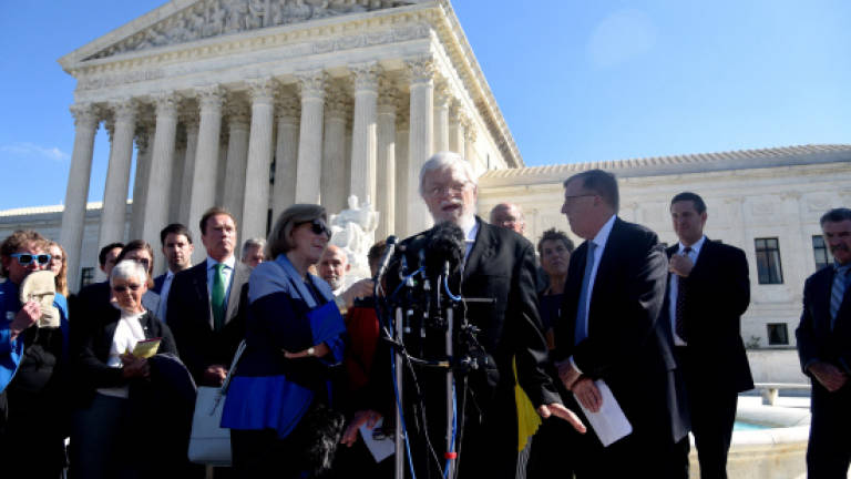 Retired professor leads Supreme Court challenge to gerrymandering