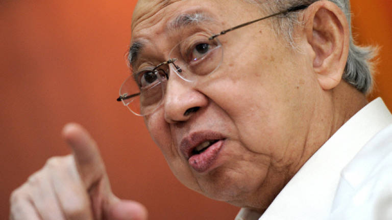 Tengku Razaleigh defends Gua Musang he has held since 1974