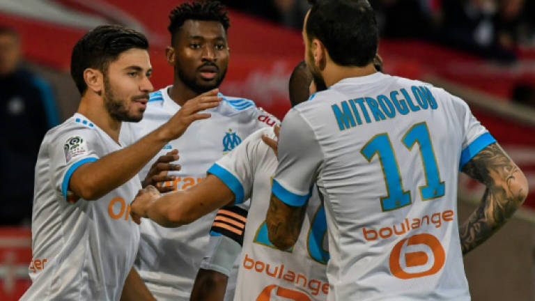 Marseille beat Bielsa's struggling Lille