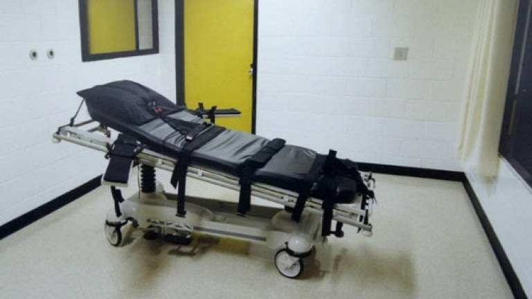 Top US court grants temporary stay to black man on death row
