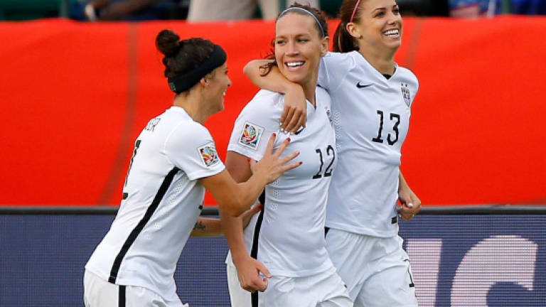 Morgan, Lloyd lift USA over 10-woman Colombia