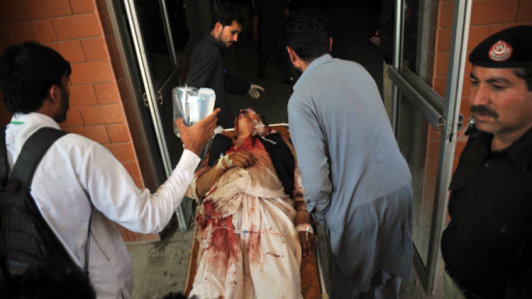 Suicide attack kills one, injures 17 in NW Pakistan (Updated)