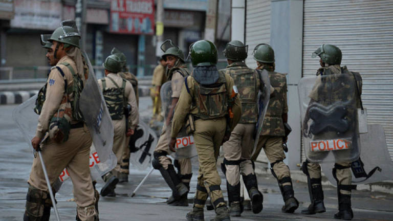 Indian army kills two suspected rebels in Kashmir