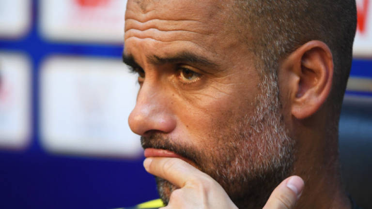 Guardiola to shake on renewed Mourinho rivalry