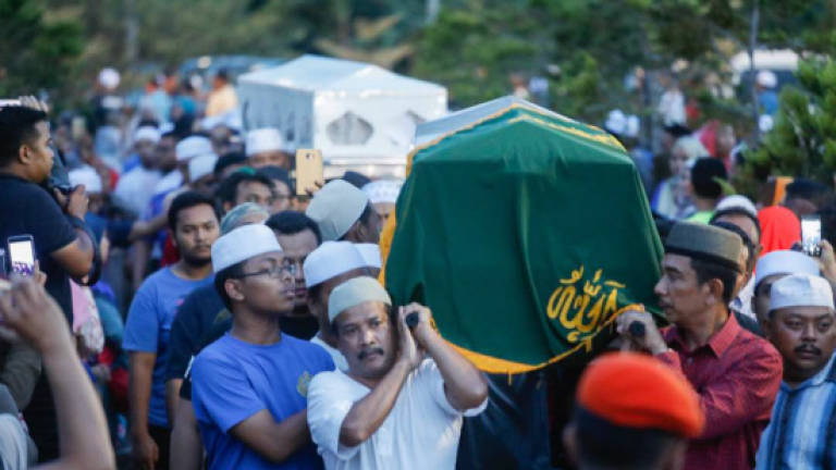Sombre farewell for 11 tahfiz students