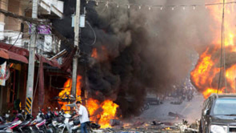 Six, including students, injured in Yala bombing