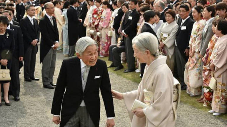 Japan parliament passes emperor abdication law