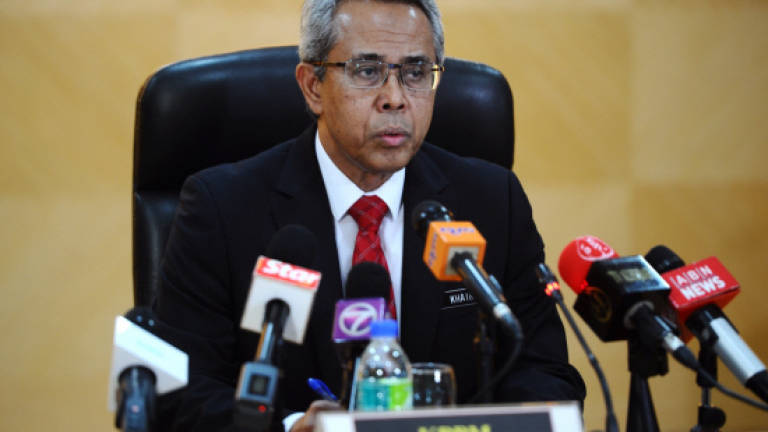 Fewer students score straight A's for SPM 2014 Fewer students score straight A's for SPM 2014