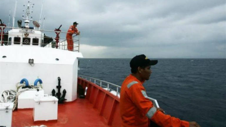 Capsized tanker: SAR operation for 6 missing Indonesian crewmen continues