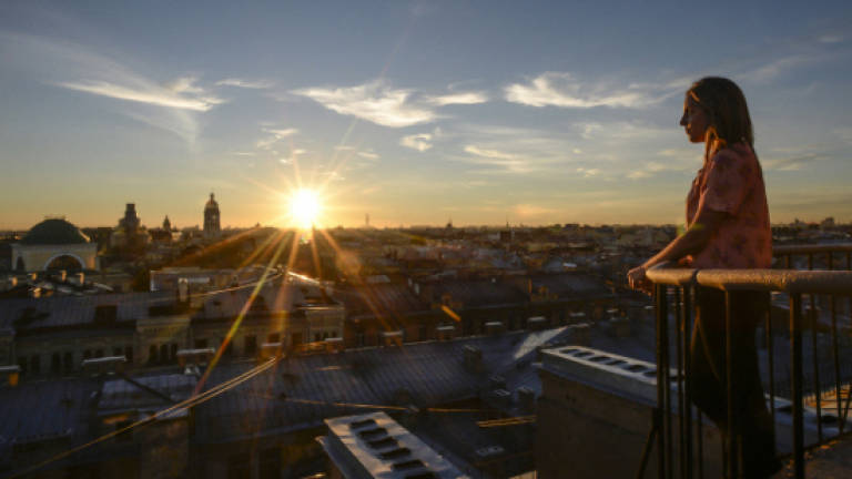 Rooftop tours offer fresh look at Saint Petersburg