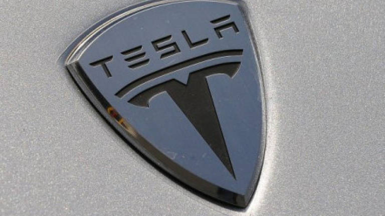 Elon Musk's Tesla to build world's largest battery in Australia