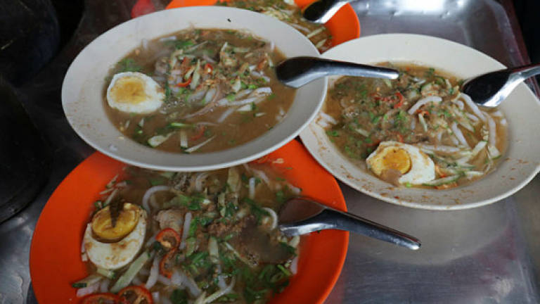 Laksa poisoning caused by bacteria: MOH