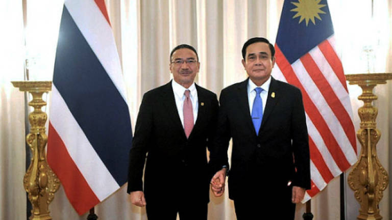 M'sia-Thailand to ensure borders free from terrorists, extremists: Hishammuddin